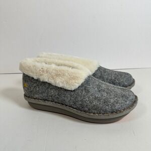 Clarks Cloudsteppers Faux‎ Fur Lined Slippers Gray Sz 8 Ankle Bootie House Shoes